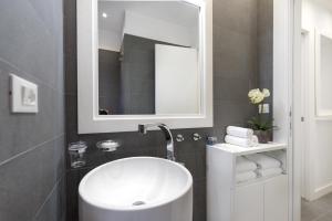 One-Bedroom Apartment - Popolo