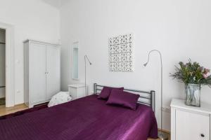 Your Gorgeous and Spacious Dream Home FREE Parking