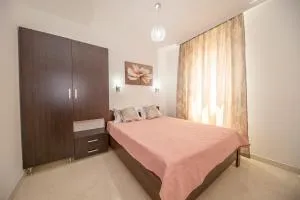 Kristal Apartmani - Čanj