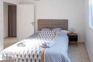Maisons de vacances Gite avec jacuzzi a 30min du Puy Du Fou : photos des chambres