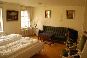 Quadruple Room with Shared Bathroom room in Hotel Ribe