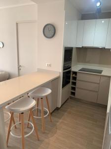 Bello departamento av del mar