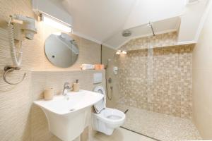 Deluxe Triple Room room in Vila Kos