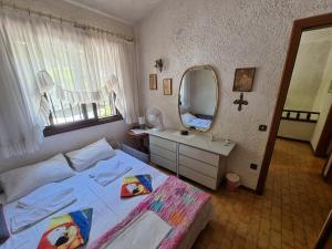 Beachfront Villa 100m from Sea for up to 10 guests