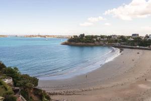 Appartements Appartement Dinard Plage : photos des chambres