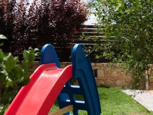 Family Villa Rousa in Rethymno with Pool, BBQ and Kids Area