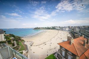 Appartements Appartement Dinard Plage : photos des chambres