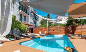Evala luxury rooms with pool and garden - Bed and breakfasts, Split