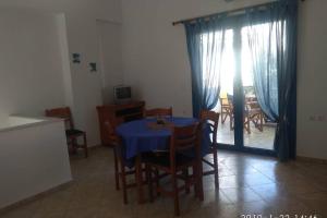 Blue Velvet apartment