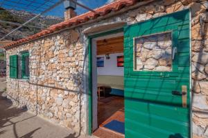 Robinson Galisnjak with amazing SEA VIEW & JACUZZI