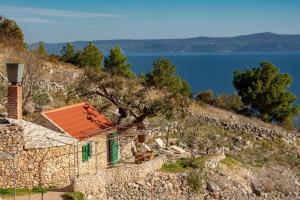 Robinson Galisnjak with amazing SEA VIEW & JACUZZI