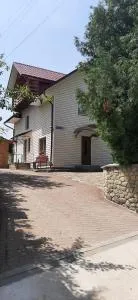 Котедж - 亚列姆切