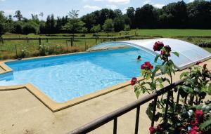 Maisons de vacances Stunning home in Domfront en Champagne with 2 Bedrooms, WiFi and Outdoor swimming pool : photos des chambres