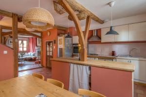 Maisons de vacances Cute and cozy town-house of 130m2 in Avignon : photos des chambres