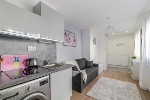 Appartements Sunny and cosy studio close to Part-Dieu district in Lyon - Welkeys : photos des chambres