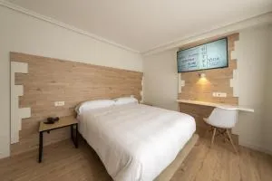 Hotel VIDA Finisterre Centro - 科尔库维翁