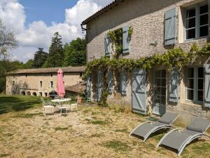 La Maison du Gardien Domaine du Château des Loups