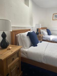 Twin Room room in The Tudor Hotel