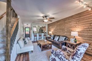 Family-Friendly Ruidoso Escape 2 Mi to Golf!