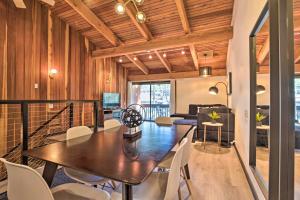 Contemporary Mountain Retreat - Walk to Slopes!