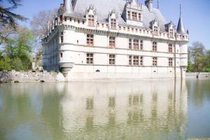 Maisons de vacances Beautiful 5-Bed House in Rilly-sur-Loire : photos des chambres