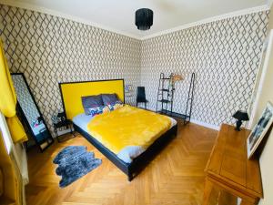 B&B / Chambres d'hotes Chambre Hote Urban Chic proche Bagnoles SDD privative au Calme : photos des chambres