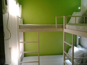 Crossroads Hostel Manila