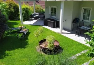 Entspannen im Grünen, Ferienwohnung mit eigenem Garten - Rothenbuch