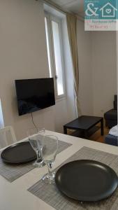 Appartements T1 Bis neuf climatise tout equipe #1 : photos des chambres