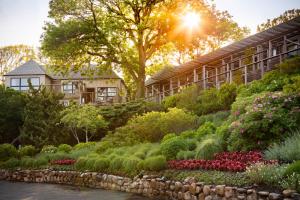 Standard One Bedroom Suite Ocean View room in Gurney's Montauk Resort & Seawater Spa