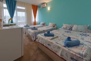 Kazlarov Guest House