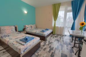Kazlarov Guest House