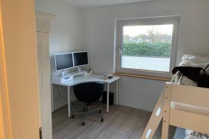 Near „Hamburg summer lounge“ cozy sunny green