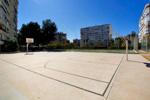 Garden apartment with Pool and AC