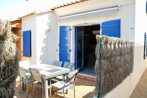 Maison pour 5, proche plage, piscine commune