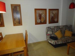 Pº Maritimo 15-46 pax. LEK