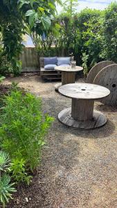 Maisons de vacances Maison pour 10 avec jardin pres de la mer : photos des chambres