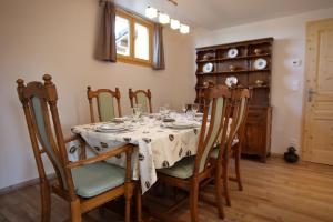 Chalets Chalet Haut Standing a proximite du centre (CH228) : photos des chambres