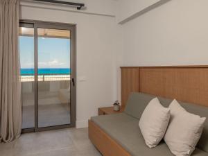 Paradise Elegant Beach Apartments, by ZanteWize