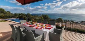 Ca Na Bruixa,con piscina y vista al mar