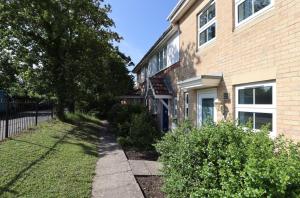 28 Anchorage Way