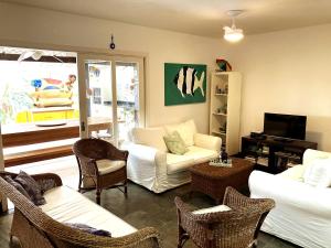 Casa c WiFi e lazer em frente à praia de Maresias