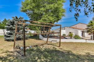 Maisons de vacances Grande maison avec piscine : photos des chambres