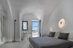 Classic Double Room with Pool View room in Kasimatis by La Perla