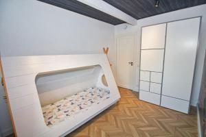 Casa Monkey Pärnu with sauna and terrace