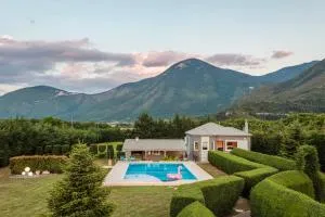 Villa Stymfalia - Luxury Mansion with Private Pool - Kandhíla