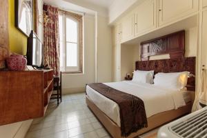 Small Double Room room in The Independente Hostel & Suites