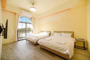 Phòng 4 Người Có Ban Công (Quadruple Room with Balcony)