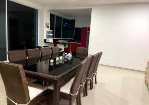 Casa Quinta con Piscina Privada y Aire Acondicionado via a Girardot