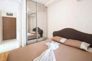 City center lux apartment